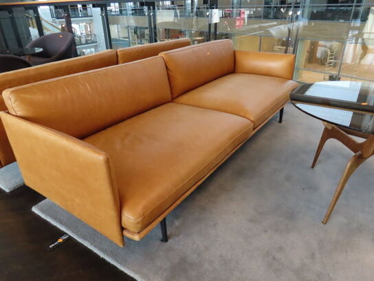 Loungesæt m. sofa MUUTO Outline og lænestol, ADEA og sofabord, HANS BØLLING TRIIO