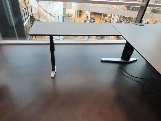 El. hæve/sænke skrivebord med sidebord og skuffemodul