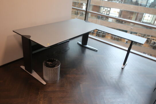 El. hæve/sænke skrivebord med sidebord og skuffemodul
