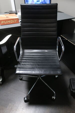 Kontorstol, CHARLES EAMES