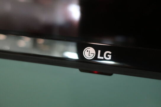 65" UHD TV, LG 65UV341C og BARCO CLICKSHARE