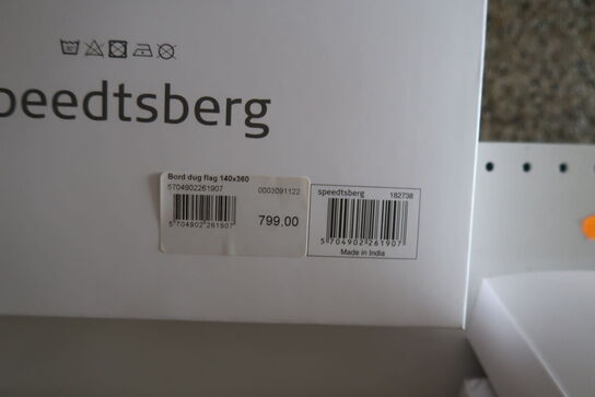 Dug SPEEDSTBERG med flag