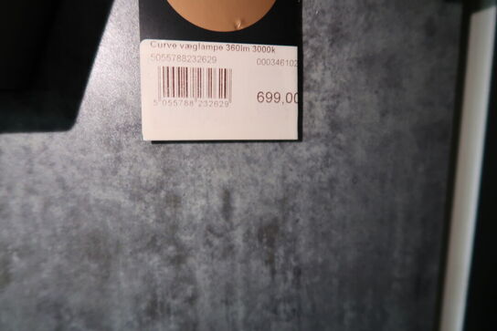 Udendørslampe CURVE 360lm