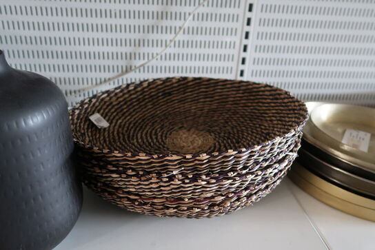 3 stk. kurve samt vase