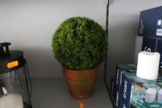 Kunstig plante i krukke