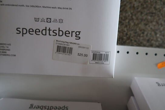 Dug SPEEDTSBERG med flag