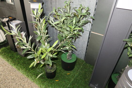 3 stk. kunstige planter i krukke