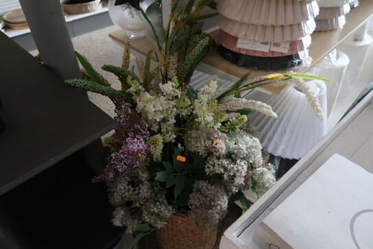 Kunstige planter i krukke