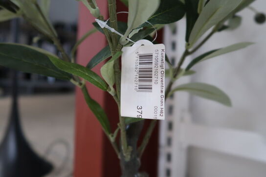 3 stk. kunstige planter i krukke