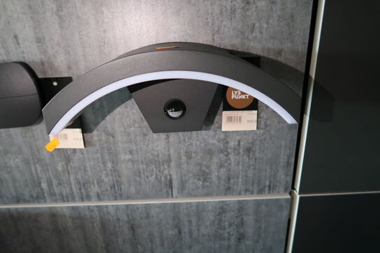 Udendørslampe CURVE 360lm