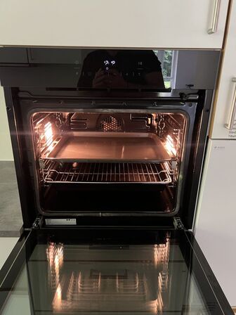 Indbygningsovn BLOMBERG OEN84S80B'