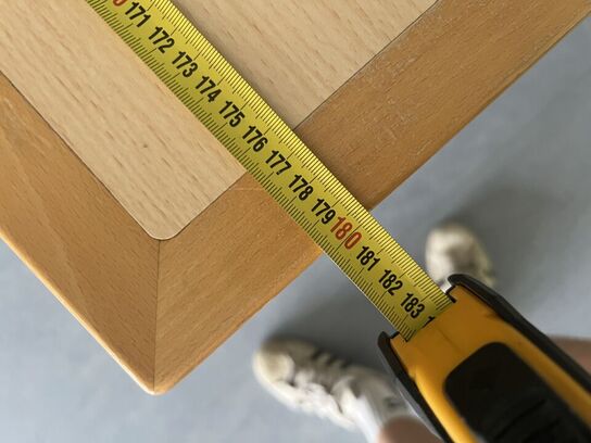 6 stk. borde på hjul m. forstærkede ben (uden indhold!