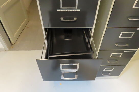 2 stk. arkivskabe KEVI