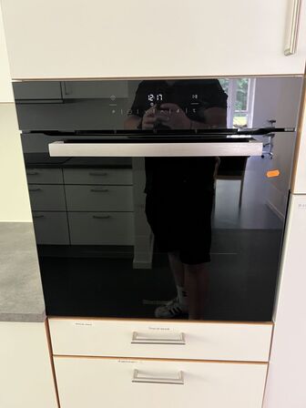 Indbygningsovn BLOMBERG OEN84S80B'