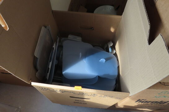 Køkkenudstyr, mikroovne m.v. (se billeder)