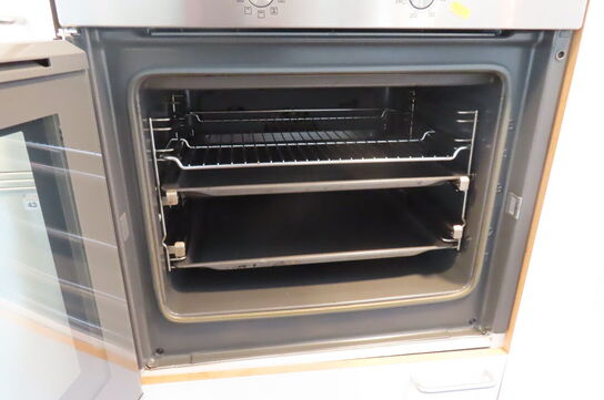 Indbygningsovn SIEMENS (sidehængt låge)