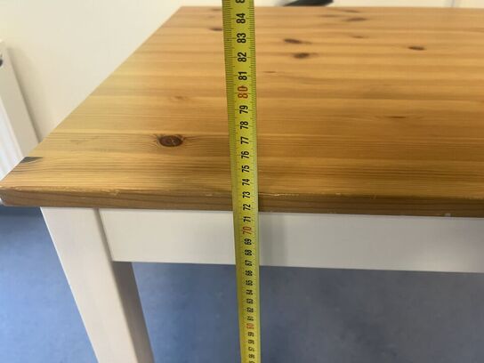 Bord i fyrretræ 74x74x73 cm