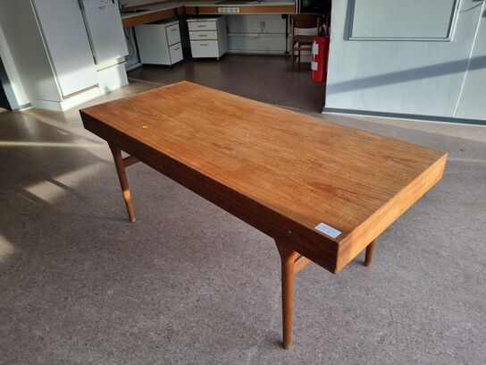 Skrivebord NANNA DITZEL