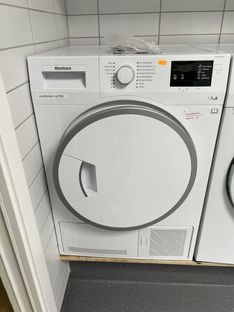 Tørretumbler BLOMBERG BTGK370W0