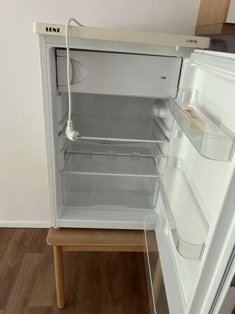 Køleskab SENZ LF851W