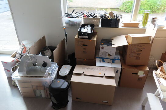 Køkkenudstyr, maskiner m.v. (se billeder)