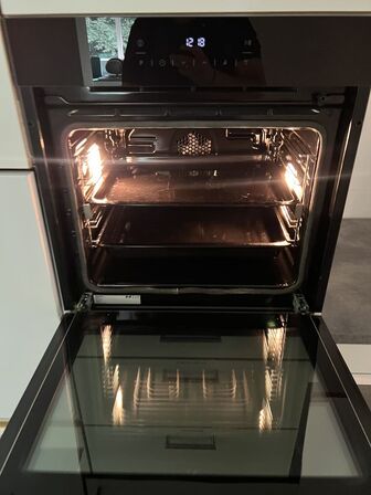 Indbygningsovn BLOMBERG OEN84S80B'