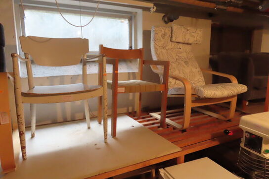 4 stk. stole samt 4 stk. taburetter