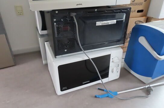 Køkkenudstyr, mikroovne m.v. (se billeder)