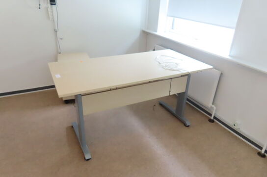 Elhæve/sænkebord 160x80cm samt skuffedarium