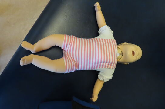 2 stk. træningsdukker BABY ANNE