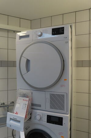 Tørretumbler BLOMBERG BTGK370W0