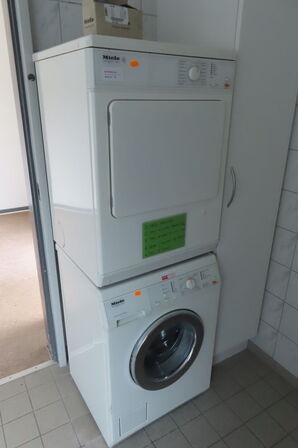 Vaskesøjle MIELE T4122 samt W507