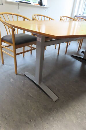 Konferencebord m. 10 stole