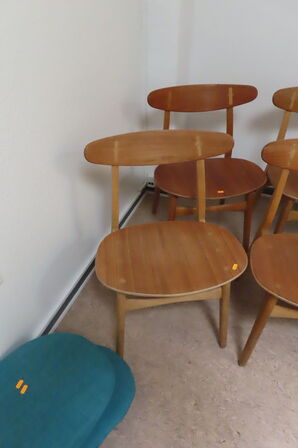 6 stk. WEGNER CH-30 stole i teak inkl. hynder