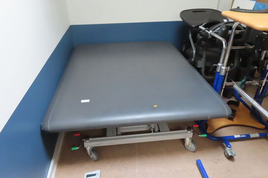 Behandlingsbænk WESSELING m. hævefunktion