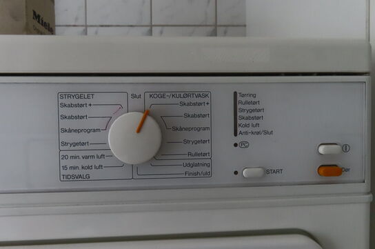 Vaskesøjle MIELE T4122 samt W507