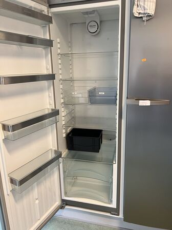 Køleskab MIELE K 13820 SD