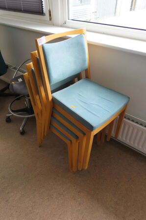 4 stk. stabelbare stole