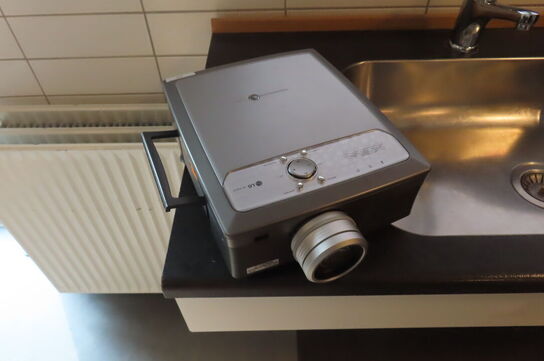 Projektor LG LP-XG24 med taske