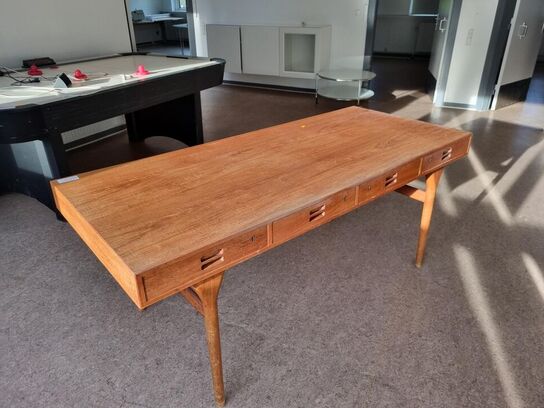 Skrivebord NANNA DITZEL