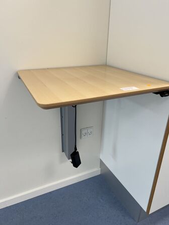 Hæve/sænkebord DENCON