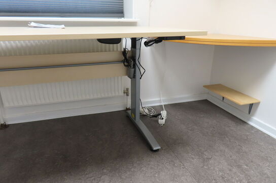 Elhæve/sænkebord inkl. brevholder på væg