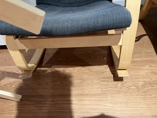 Læne(gynge)stol m. skammel