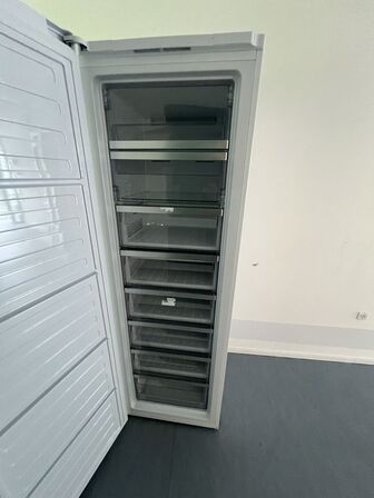 Fryseskab GRUNDIG F60312NE