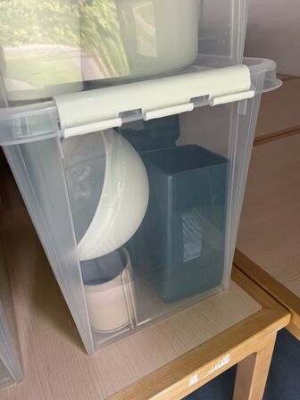 Div. potter m.v. (se billeder)