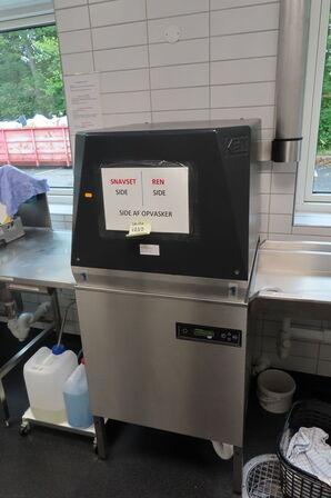 Hætteopvasker KEN inkl. arbejdsstationer på begge sider