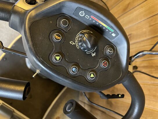 Elcooter INVACARE Comet inkl. lader