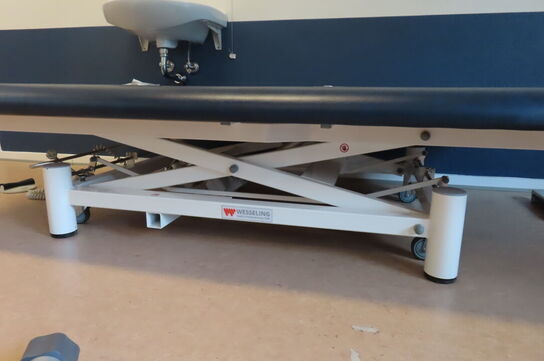 Behandlingsbænk WESSELING m. hævefunktion