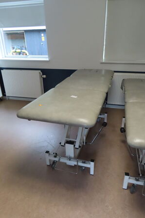 Elektrisk briks WESSELING m. hævefunktion