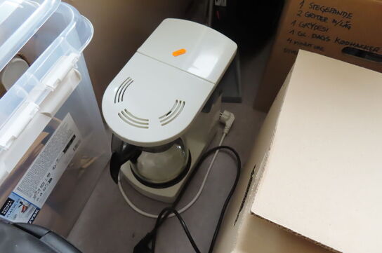 Køkkenudstyr, maskiner m.v. (se billeder)